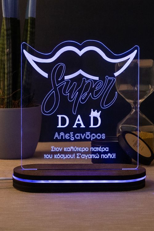 Dad Big Moustache, Φωτιστικό