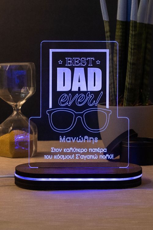 Best Dad Ever, Φωτιστικό
