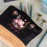 Κασετίνα - Τσαντάκι Μεγάλης Χωρητικότητας με Σχέδιο Καρδίες