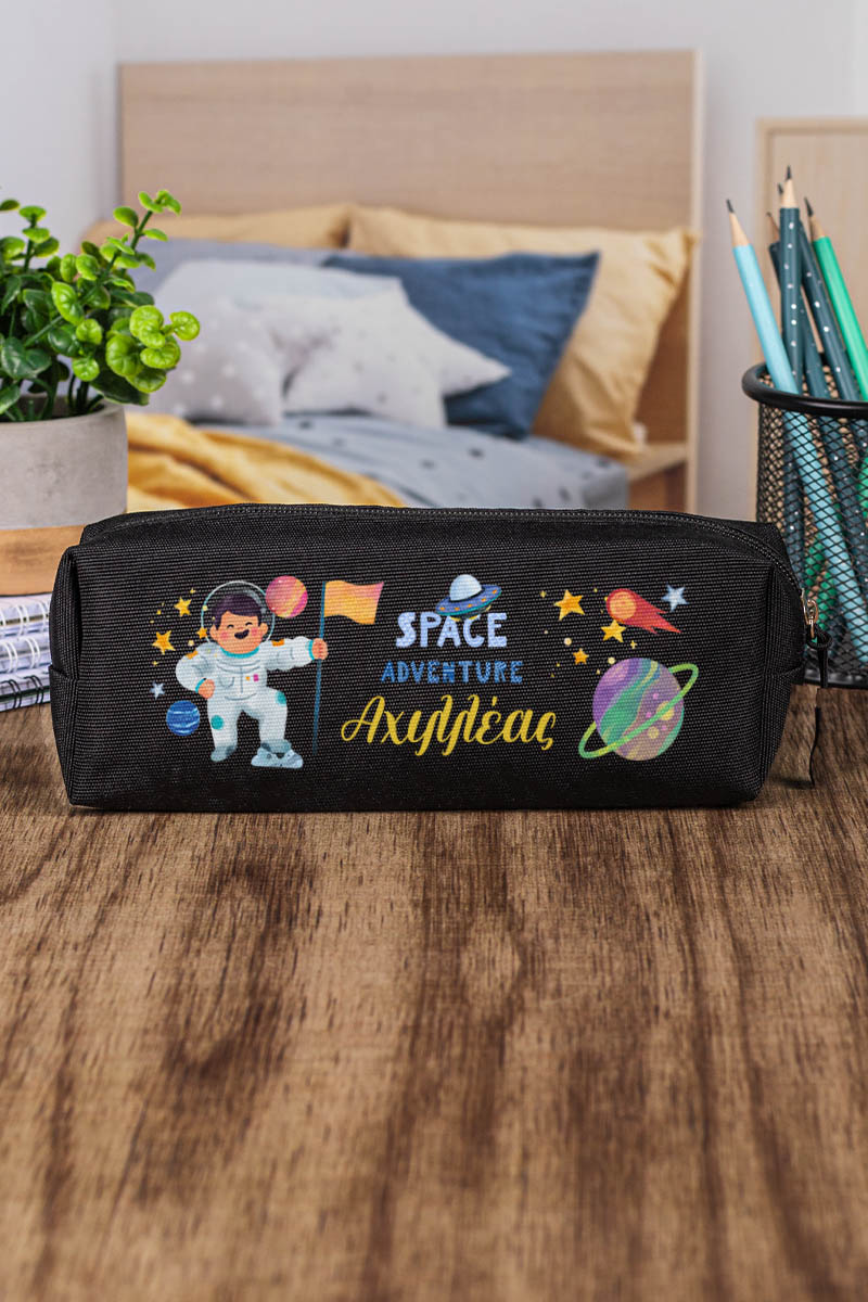 Σχολική Κασετίνα με Όνομα, σε Μαύρο Χρώμα & Σχέδιο Space