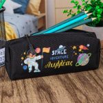 Σχολική Κασετίνα με Όνομα, σε Μαύρο Χρώμα & Σχέδιο Space