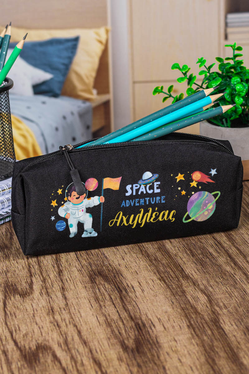 Σχολική Κασετίνα με Όνομα, σε Μαύρο Χρώμα & Σχέδιο Space