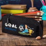 Σχολική Κασετίνα με Όνομα, σε Μαύρο Χρώμα & Σχέδιο Γκολ