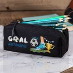 Σχολική Κασετίνα με Όνομα, σε Μαύρο Χρώμα & Σχέδιο Γκολ