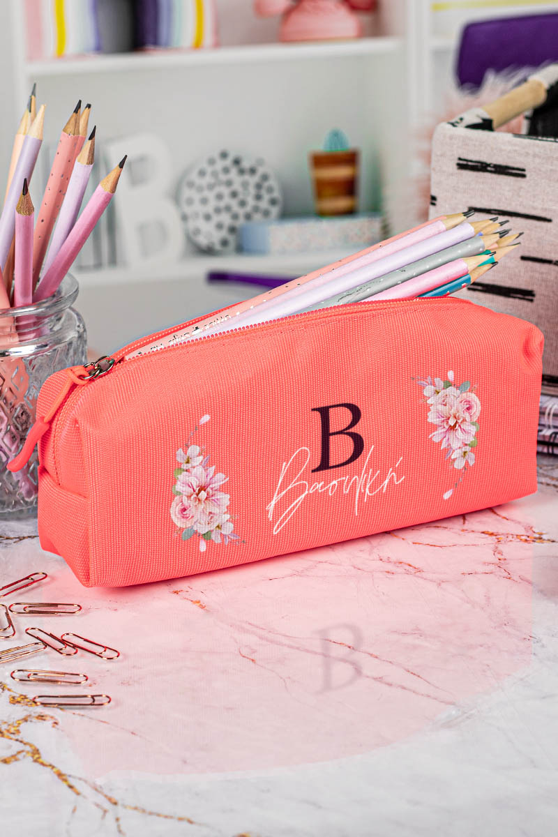 Σχολική Κασετίνα με Όνομα, σε Κοραλί Χρώμα & Σχέδιο Γράμμα