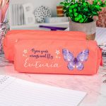Σχολική Κασετίνα με Όνομα, σε Κοραλί Χρώμα & Σχέδιο Butterfly