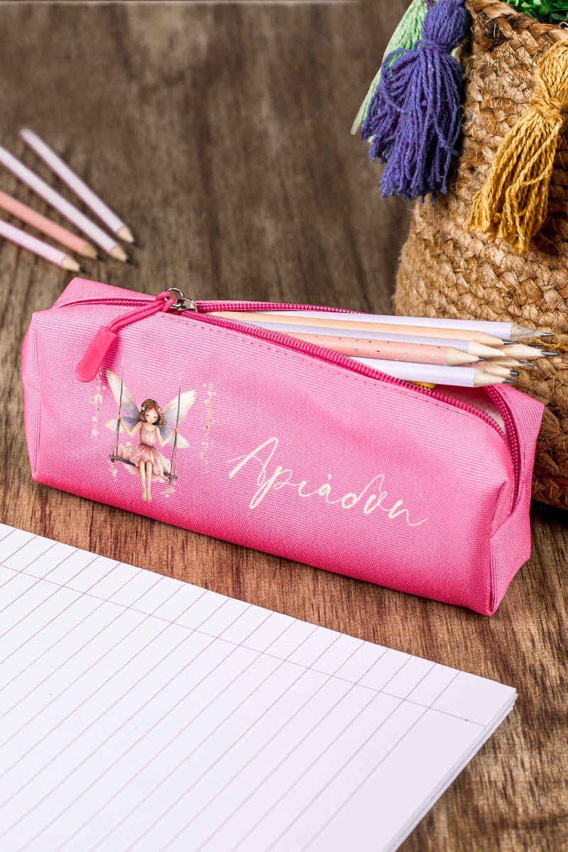 Σχολική Κασετίνα με Όνομα, σε Φούξια Χρώμα & Σχέδιο Παραμύθι