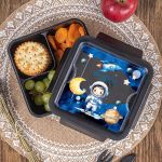 Δοχείο Φαγητού με Χώρισμα & το Όνομα του Παιδιού, Space Out