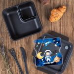 Δοχείο Φαγητού με Χώρισμα & το Όνομα του Παιδιού, Space Out