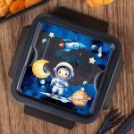 Δοχείο Φαγητού με Χώρισμα & το Όνομα του Παιδιού, Space Out